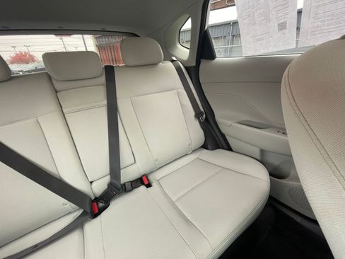 Used 2025 Hyundai Kona SEL image 37