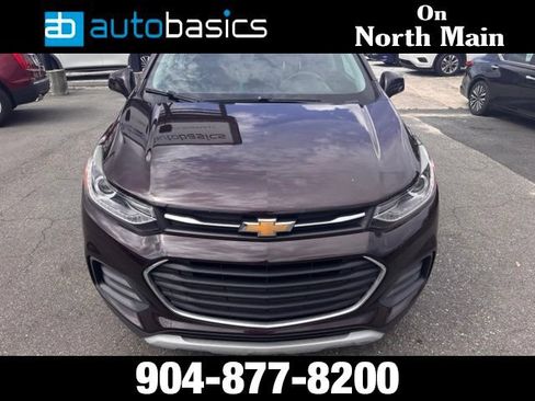 Used 2021 Chevrolet Trax LT FWD image 8