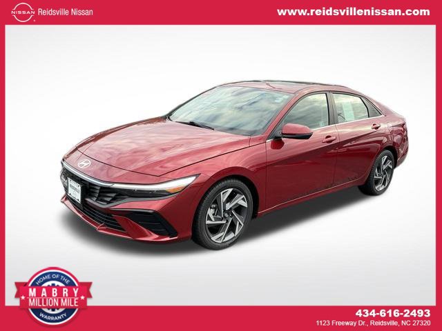 Used 2025 Hyundai Elantra Limited FWD image 1
