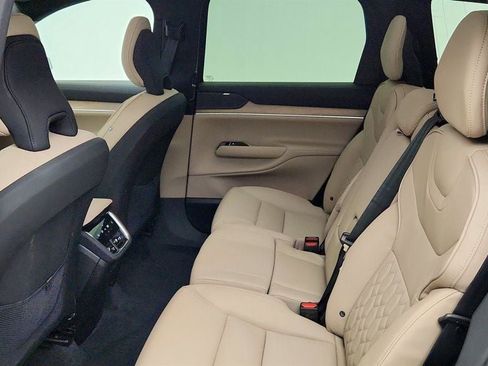 Used 2025 Volvo EX90 Plus AWD/4WD image 20