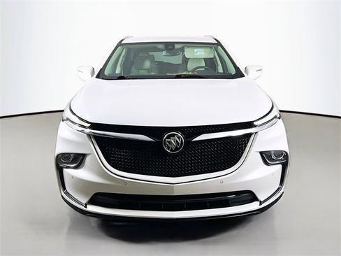 Used 2023 Buick Enclave Essence w/ Sport Touring Edition image 2