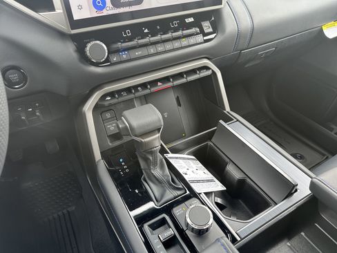 New 2026 Toyota Tundra Platinum AWD/4WD image 21