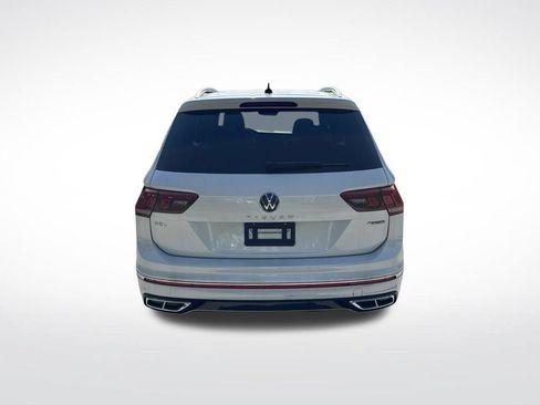 Certified 2024 Volkswagen Tiguan SEL R-Line AWD/4WD image 7