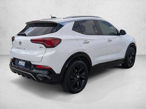 Used 2024 Buick Encore GX Sport Touring image 5