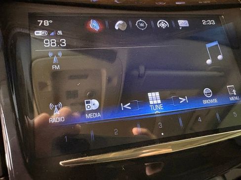 Used 2017 Cadillac Escalade Premium Luxury image 31