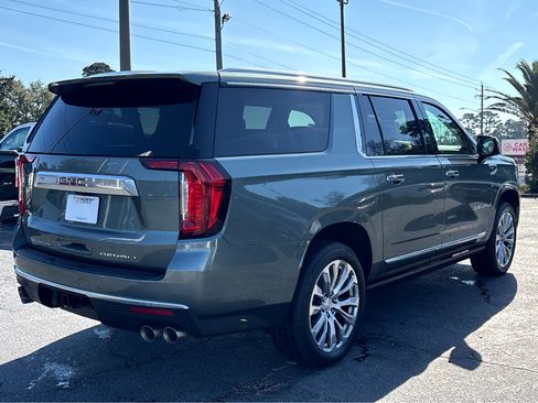 Used 2024 GMC Yukon XL Denali w/ Denali Reserve Package image 27