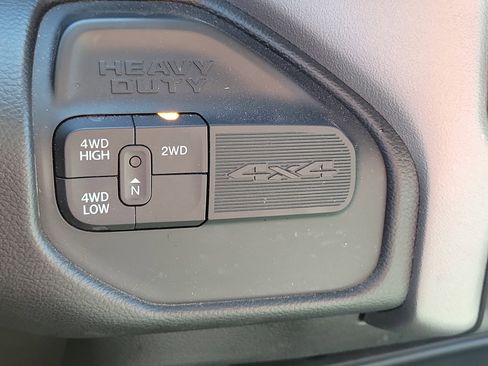 Used 2024 RAM 2500 Big Horn image 30