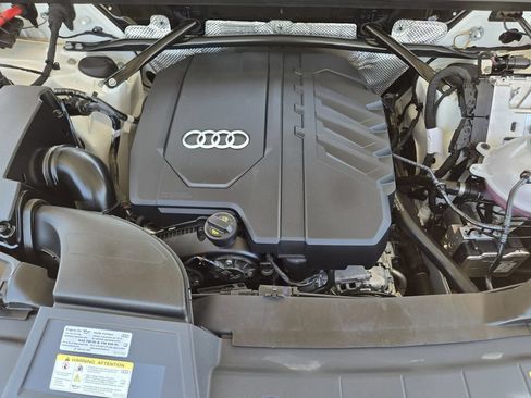 Certified 2024 Audi Q5 2.0T Premium w/ Summer of Audi Package AWD/4WD image 41