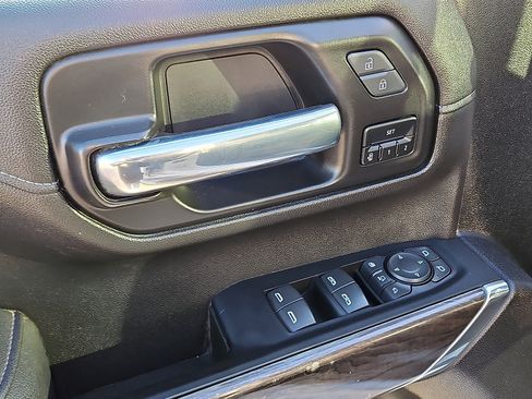 Used 2023 Chevrolet Silverado 2500 LTZ image 12