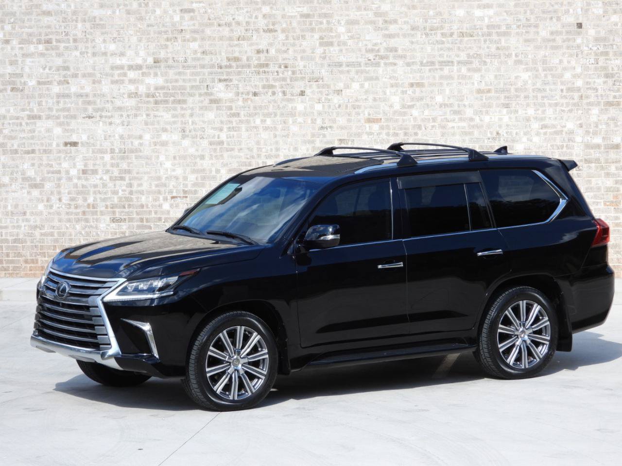 Used 2016 Lexus LX 570 4WD image 33