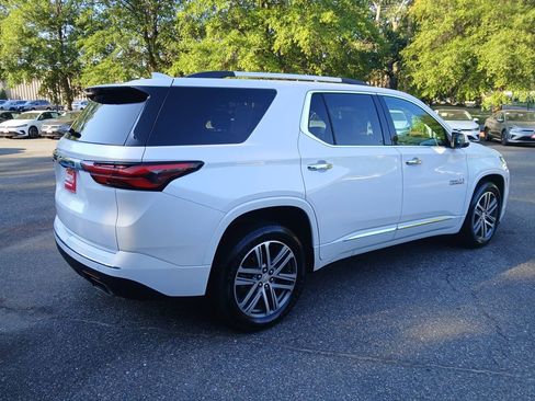 Used 2022 Chevrolet Traverse High Country image 5