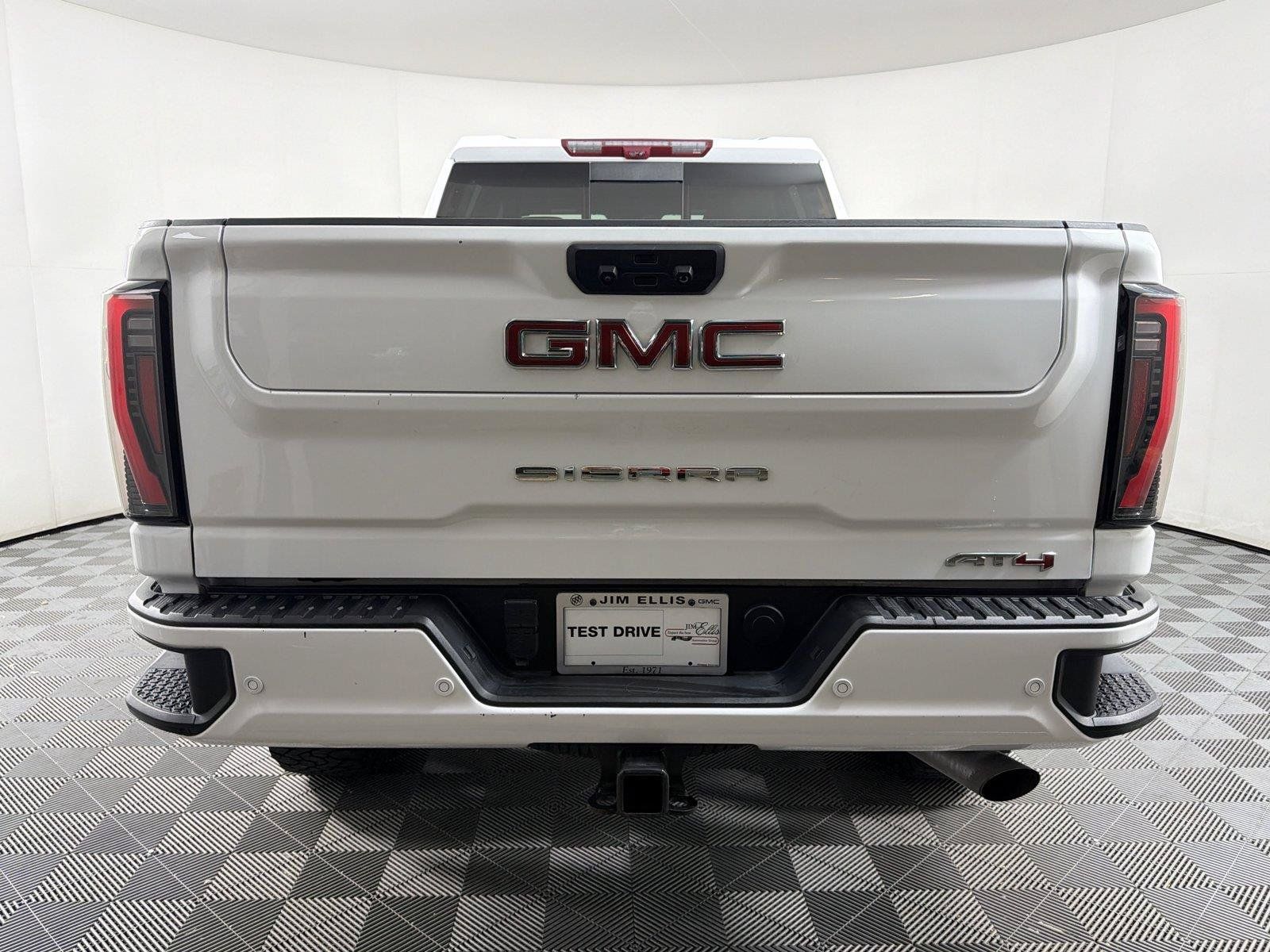 Certified 2024 GMC Sierra 2500 AT4 w/ AT4 Premium Plus Package AWD/4WD image 5