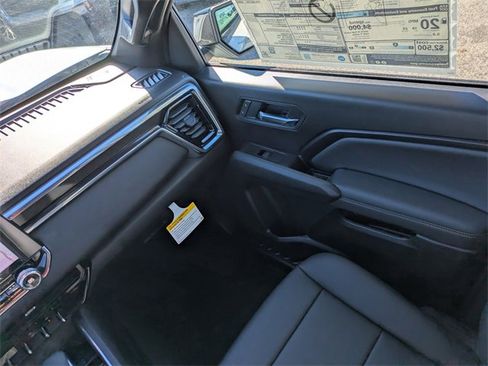 New 2026 GMC Canyon Elevation w/ Convenience Package image 17