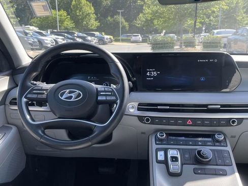 Used 2024 Hyundai Palisade SEL FWD image 22