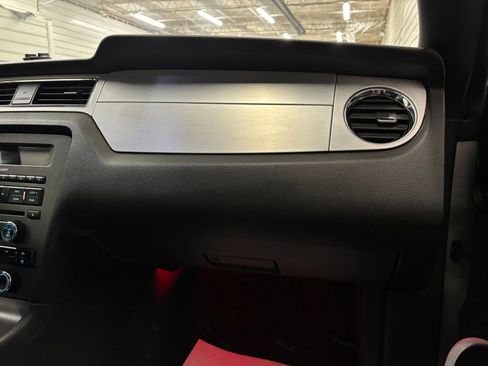 Used 2014 Ford Mustang GT Premium w/ Comfort Package RWD image 27