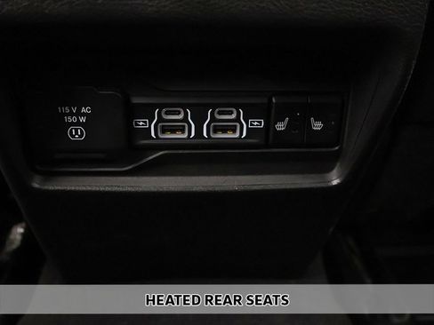 Used 2023 Jeep Grand Cherokee Limited AWD/4WD image 9
