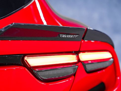 Used 2023 Ferrari Purosangue AWD/4WD image 24