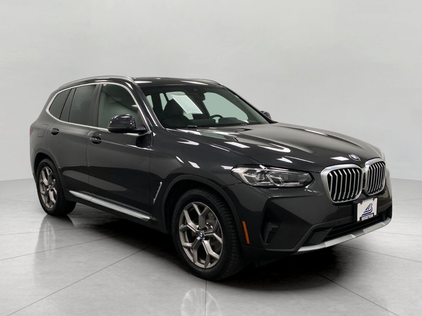 Used 2022 BMW X3 xDrive30i w/ Premium Package 2 AWD/4WD image 1
