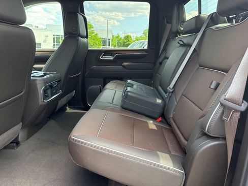 Used 2024 GMC Sierra 3500 Denali AWD/4WD image 27
