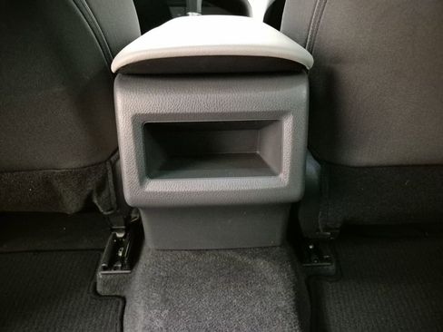 Used 2022 Toyota Camry LE image 21