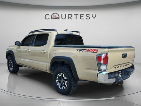 Used 2020 Toyota Tacoma TRD Off-Road AWD/4WD image 5