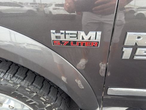 Used 2018 RAM 1500 Laramie AWD/4WD image 10