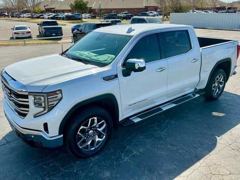 Used 2024 GMC Sierra 1500 SLT w/ SLT Premium Plus Package image 4