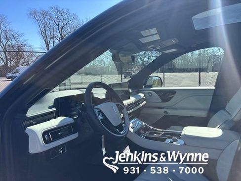 New 2026 Lincoln Aviator Black Label w/ Dynamic Handling Package image 11
