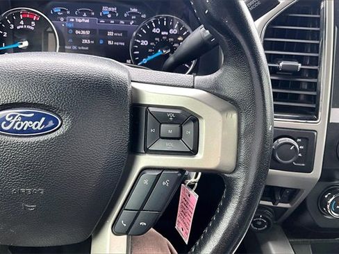 Used 2021 Ford F250 Lariat w/ Chrome Package image 11