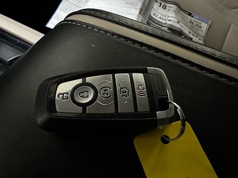 Certified 2023 Ford Expedition Platinum image 43