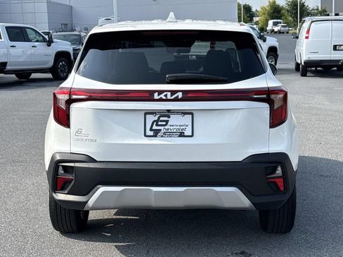 Used 2026 Kia Seltos LX FWD image 26