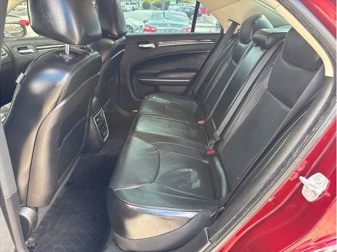 Used 2017 Chrysler 300 C w/ Safetytec Plus Group RWD image 18