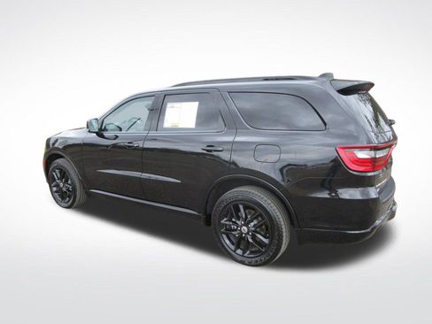 Used 2024 Dodge Durango GT image 3