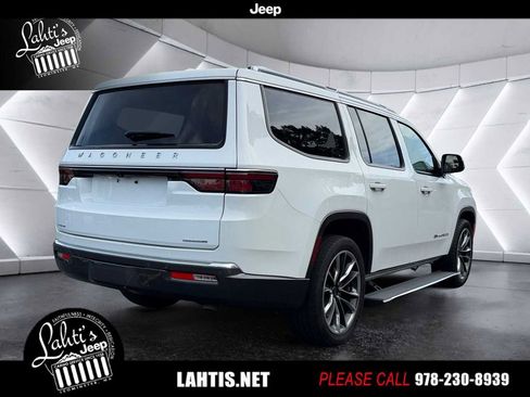 Used 2022 Jeep Wagoneer Series III w/ Premium Group I image 4