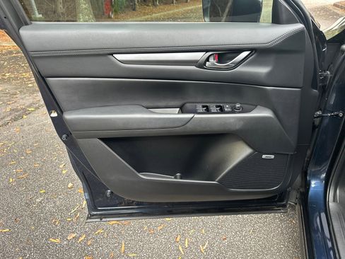 Used 2019 MAZDA CX-5 Touring image 10