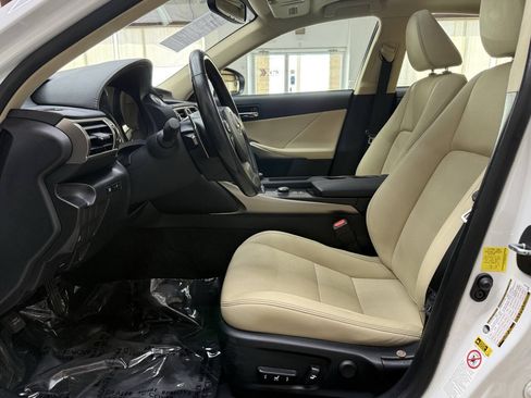 Used 2015 Lexus IS 250 AWD w/ Premium Package image 11