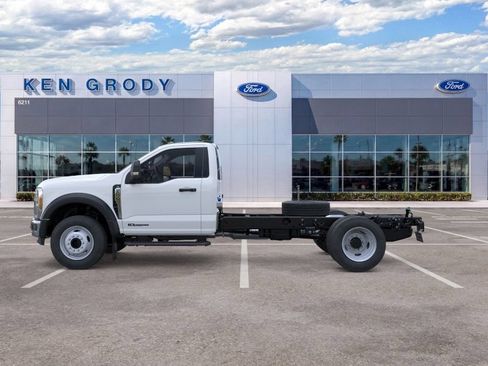 New 2026 Ford F600 2WD Regular Cab Super Duty w/ XL Chrome Package image 4