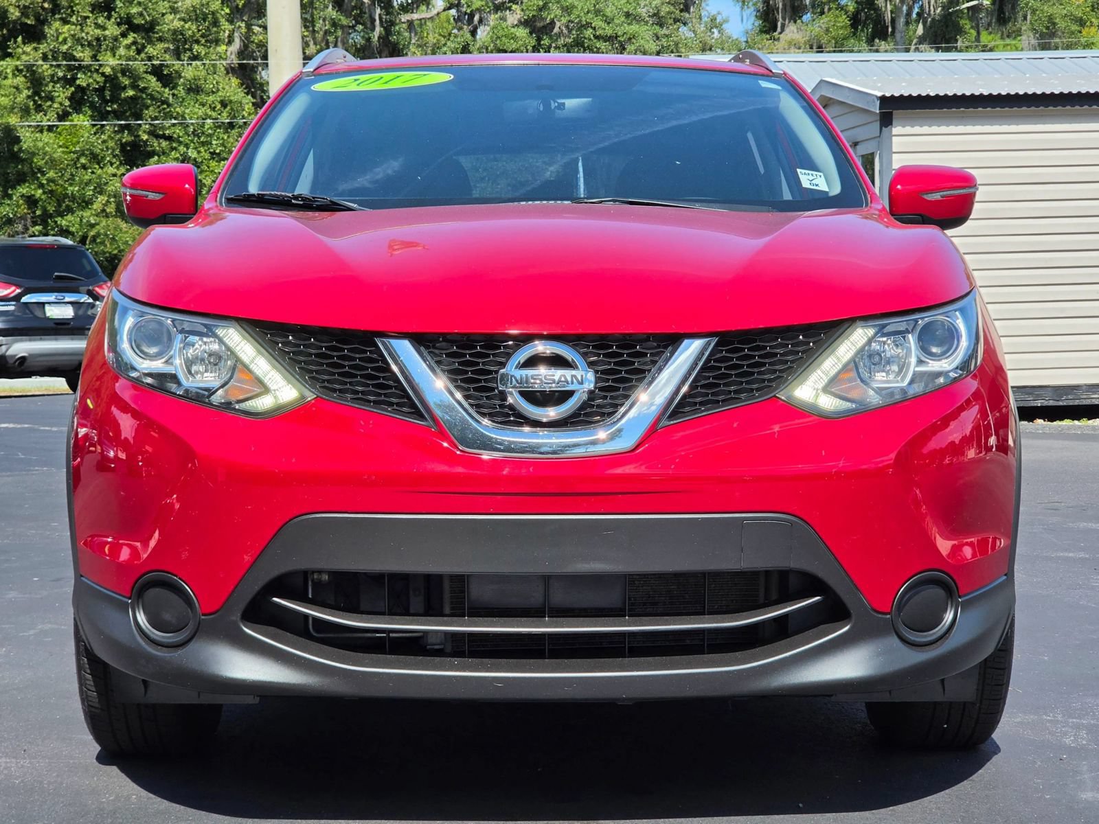 Used 2017 Nissan Rogue Sport SV FWD image 2