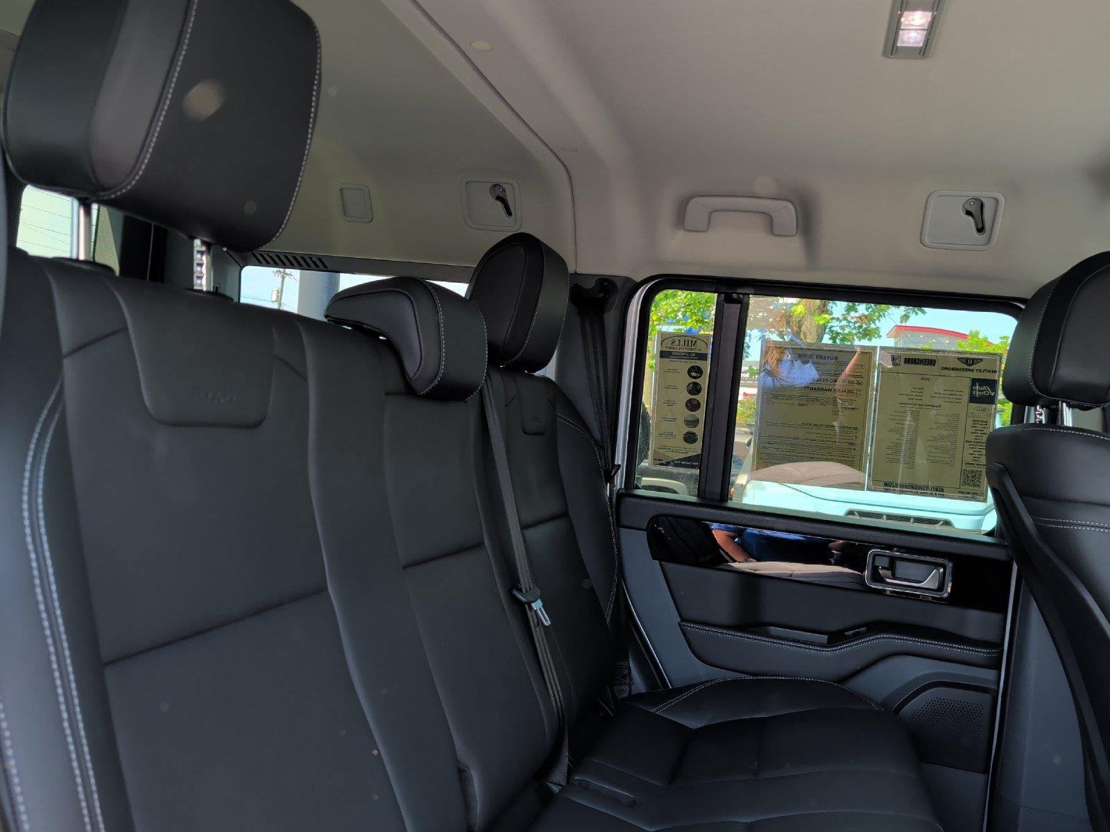 Used 2024 INEOS Grenadier Station Wagon AWD/4WD image 37