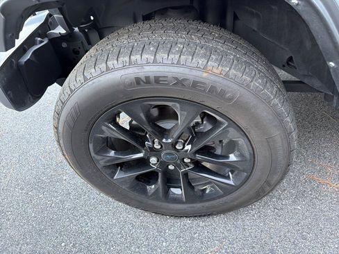 Used 2025 Jeep Wrangler Unlimited Sahara AWD/4WD image 10