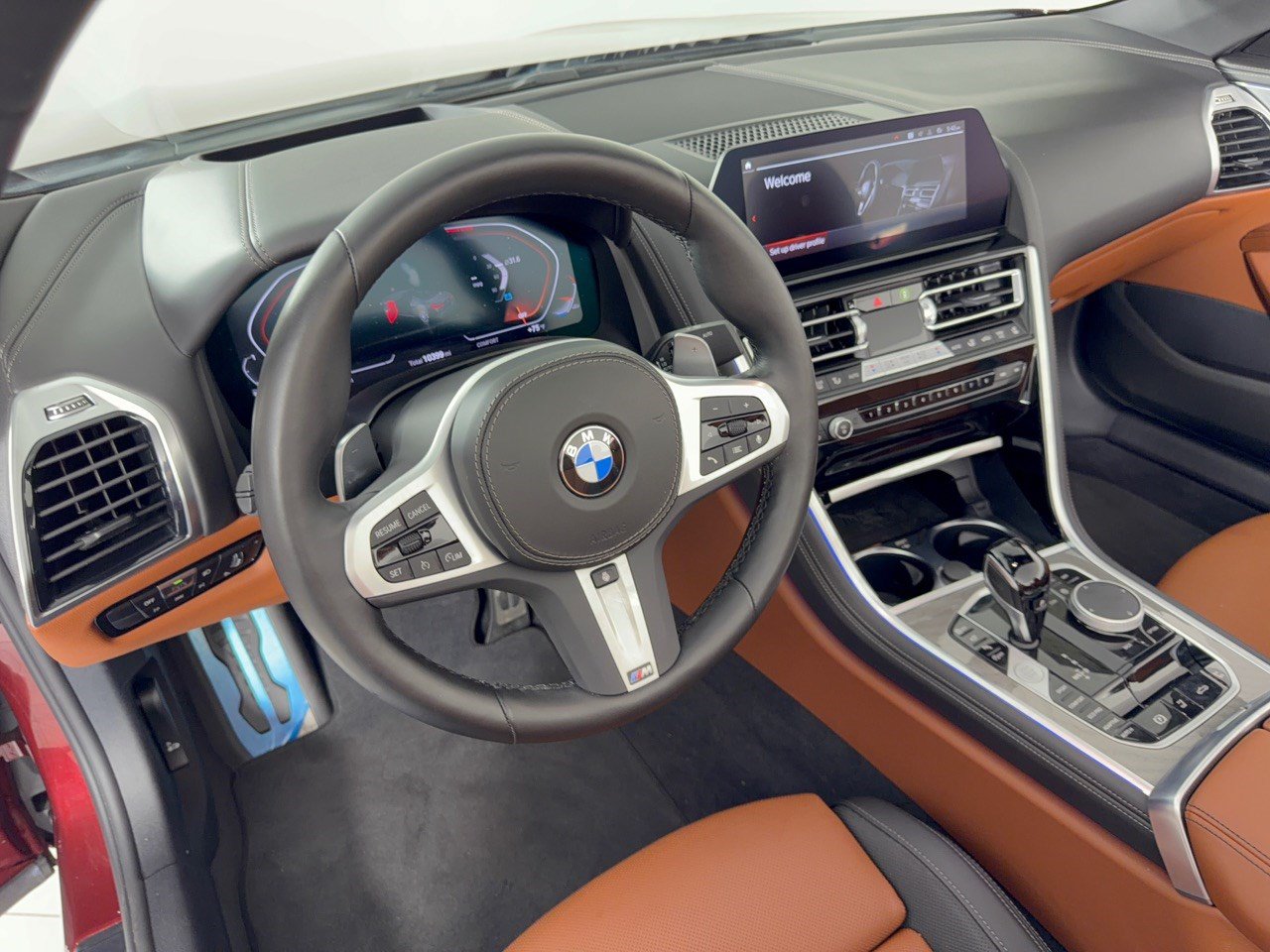 Certified 2022 BMW 840i Convertible w/ Comfort Seating Package RWD image 4