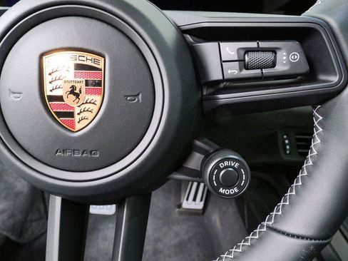 Certified 2026 Porsche 911 GT3 RWD image 11