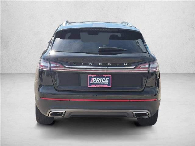 Used 2023 Lincoln Nautilus AWD w/ Premium Package image 4