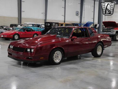 Used 1987 Chevrolet Monte Carlo SS image 2