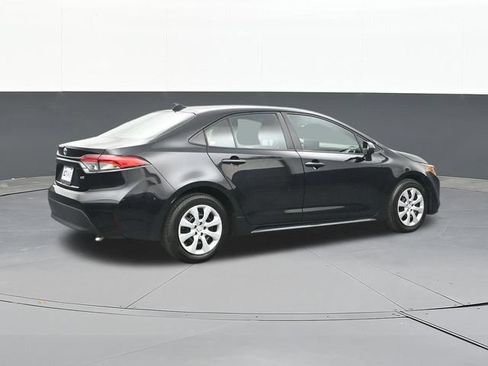 Used 2025 Toyota Corolla LE FWD image 16