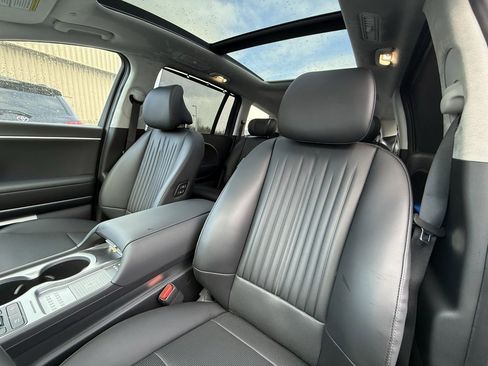 Certified 2026 Hyundai Ioniq 9 Calligraphy image 5