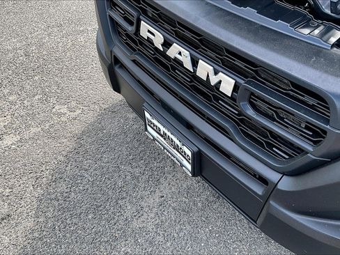 Used 2025 RAM ProMaster 2500 w/ Convenience Group FWD image 30