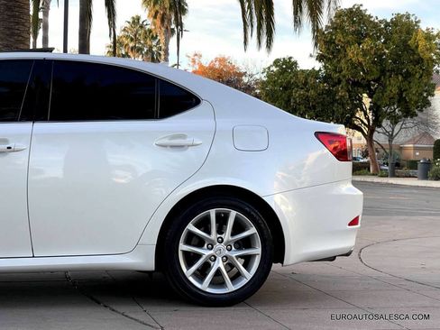 Used 2013 Lexus IS 250 Base 4dr Sedan w/ Premium Pkg Value Edition image 17