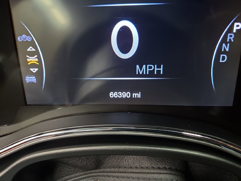 Used 2019 Jeep Grand Cherokee Limited AWD/4WD image 25