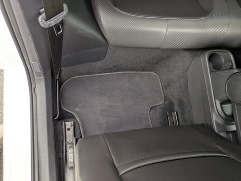 Used 2018 Volkswagen Beetle S image 24